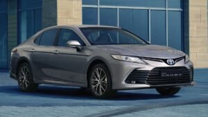 Toyota Camry 2025 Hybrid: Luxury Interior, 2.5L Powertrain & Launch Details in India